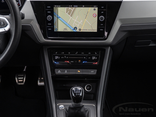 Touran R-Line Move 1,5l TSI *7-Sitzer*AHK*KAMERA*NAVI*
