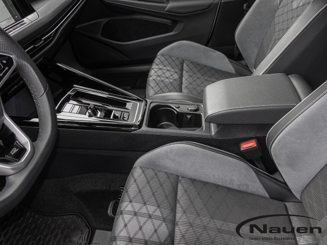 Golf VIII 1.5 eTSI DSG R-Line Sportpaket HUD El. Panodach Navi LED Sperrdiff. ACC