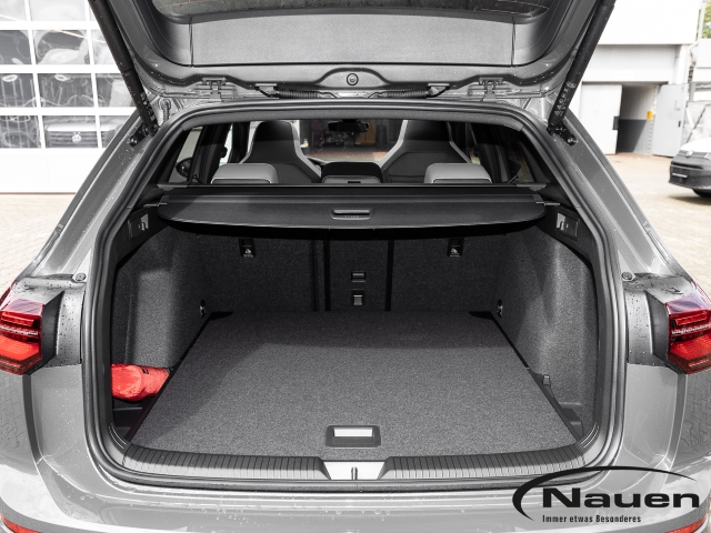 Golf Variant 1.5 eTSI R-Line Black Style *mtl. 269,- 4,99%*