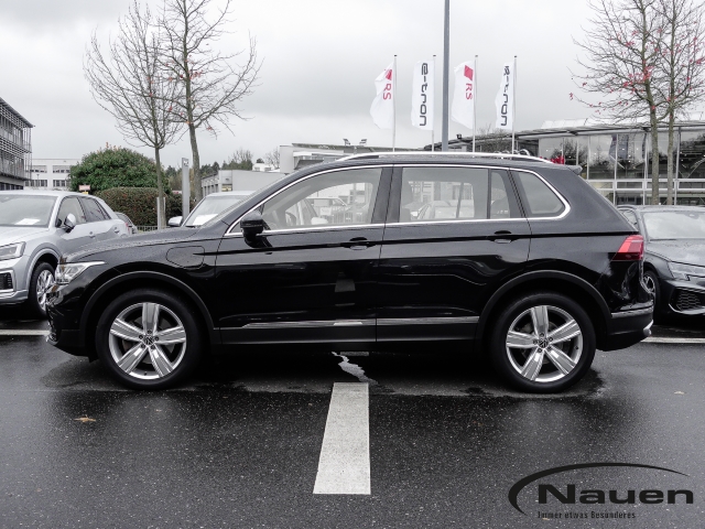 Tiguan eHybrid TSI Elegance AHK PANO MATRIX NAVI