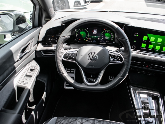 Golf VIII 1.5 TSI DSG R-Line Black Style Panorama