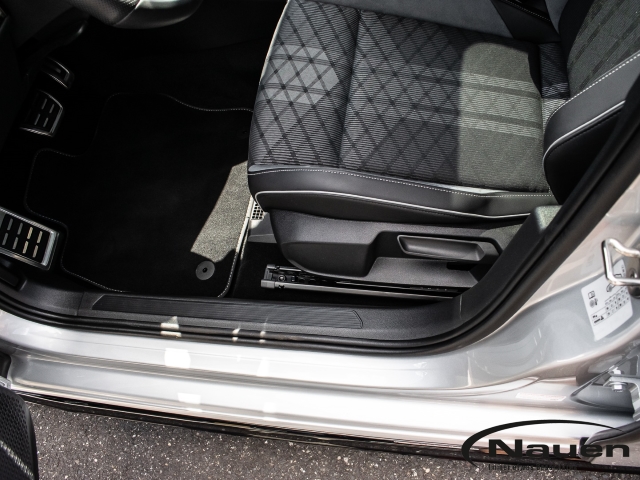 Golf VIII 1.5 TSI DSG R-Line Black Style Panorama