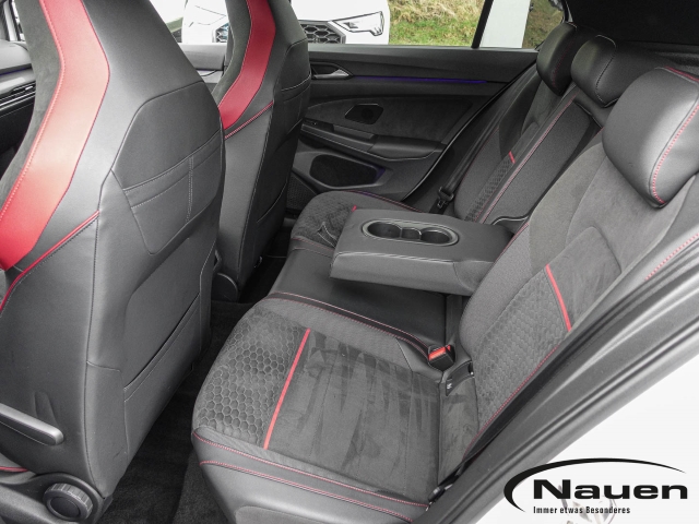Golf VIII 2.0 TSI DSG Clubsport Black Style, Panorama, ACC, LED