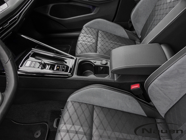 Golf R-Line Pano,Harman Kardon,ACC,MATRIX