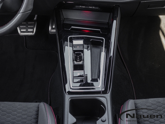 Golf 2.0 TSI GTI Clubsport LED,CARPLAY,DAB