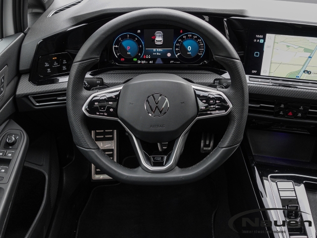 Golf 2.0 TDI DSG R-Line AHK, Panorama