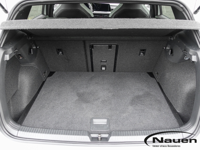 Golf 2.0 TDI DSG R-Line AHK, Panorama