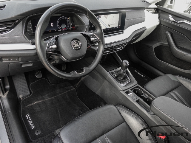 Octavia Combi 1.5 TSI Style HUD, Panorama, Rückfahrkamera