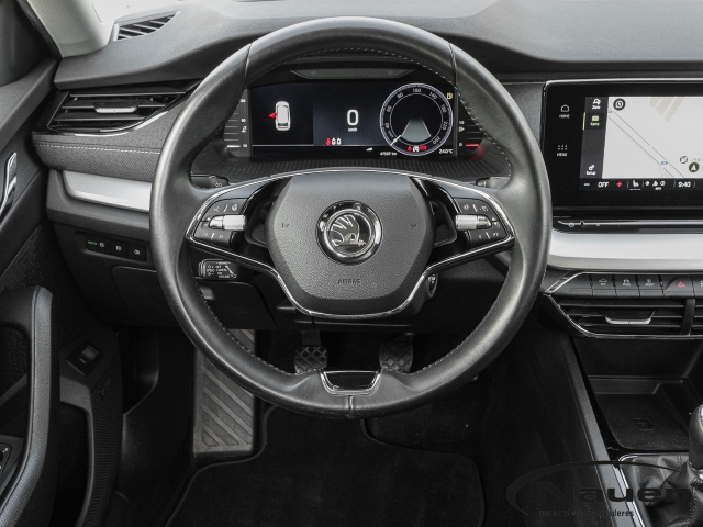 Octavia Combi 1.5 TSI Style HUD, Panorama, Rückfahrkamera
