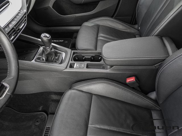 Octavia Combi 1.5 TSI Style HUD, Panorama, Rückfahrkamera