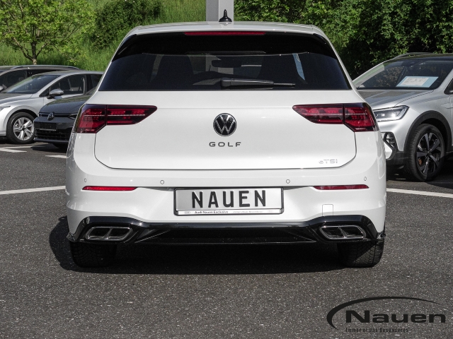 Golf VIII 1.5 TSI DSG R-Line HUD, Pano, Rückfahrkamera