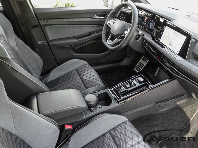 Golf VIII 1.5 TSI DSG R-Line HUD, Pano, Rückfahrkamera