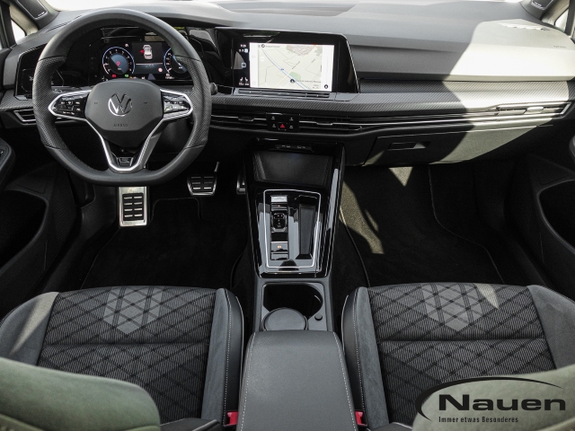Golf VIII 1.5 TSI DSG R-Line HUD, Pano, Rückfahrkamera