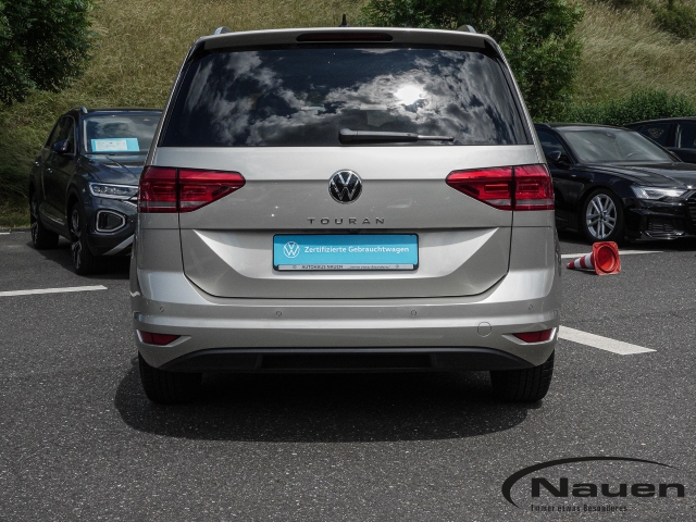 Touran 1.5 TDI DSG MOVE 7-Sitzer,Pano,Standhzg.