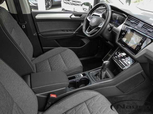 Touran 1.5 TDI DSG MOVE 7-Sitzer,Pano,Standhzg.