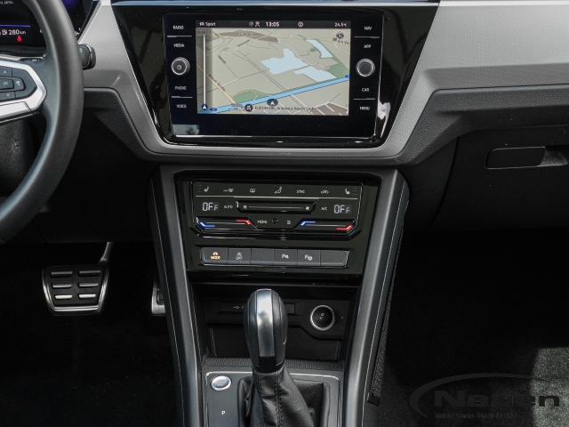 Touran 1.5 TDI DSG MOVE 7-Sitzer,Pano,Standhzg.