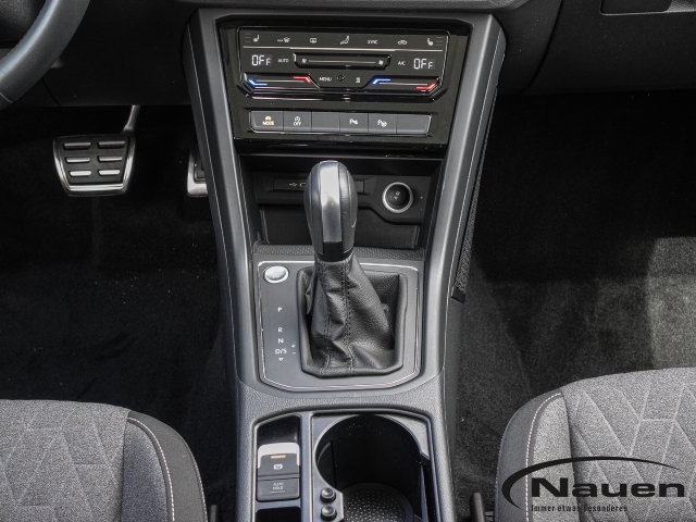 Touran 1.5 TDI DSG MOVE 7-Sitzer,Pano,Standhzg.