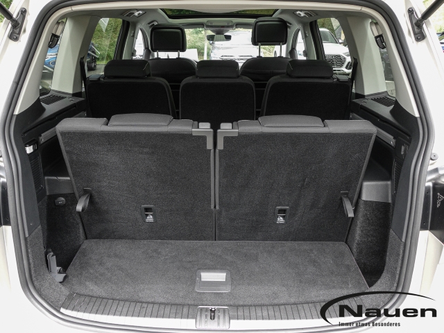 Touran 1.5 TDI DSG MOVE 7-Sitzer,Pano,Standhzg.