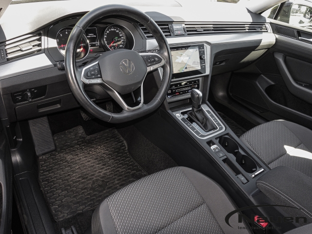 Passat Variant 1.5 TSI DSG Conceptline Navi, Rückfahrkamera