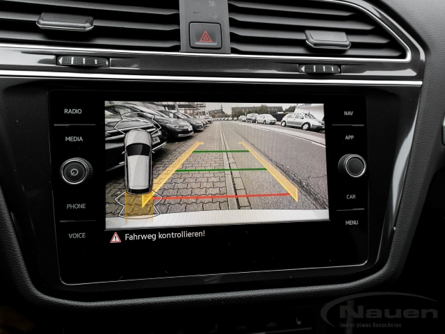 Tiguan Allspace Move 2,0 TDI DSG *7-Sitzer*MATRIX*KAMERA*NAVI*