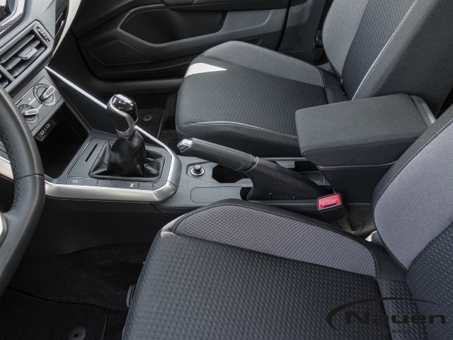 Polo VI 1.0 Life *mtl. 179,- 5,99%* Navi LED Apple CarPlay