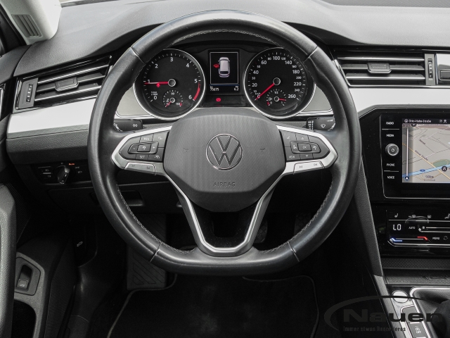 Passat 2.0 TDI Business NAVI,KAMERA,MASSAGE,LED