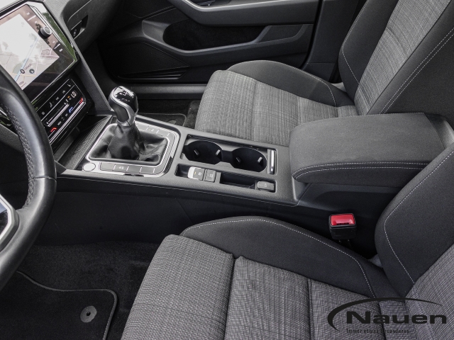 Passat 2.0 TDI Business NAVI,KAMERA,MASSAGE,LED