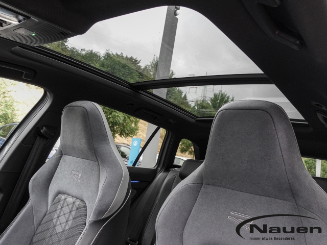 Golf Variant VIII 2.0 TDI DSG R-Line Pano, HUD, Rear View