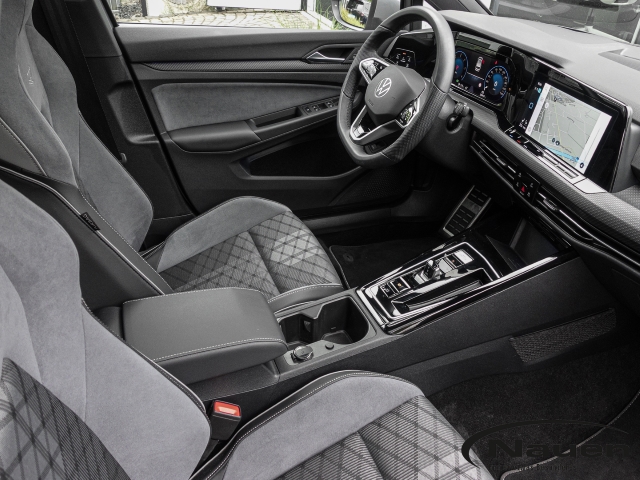 Golf Variant VIII 2.0 TDI DSG R-Line Pano, HUD, Rear View