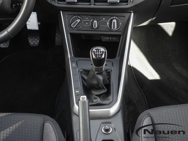 Polo VI 1.0 Life *mtl. 179,- 5,99%* Navi LED Apple CarPlay