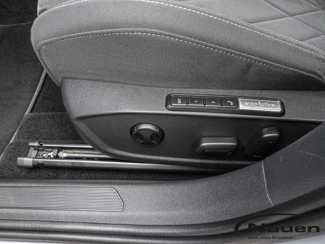 Golf VIII 1.5 TSI Style Panorama, ACC, LED