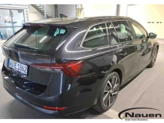 Octavia Combi 2.0 TDI Style Panorama, HUD, Canton