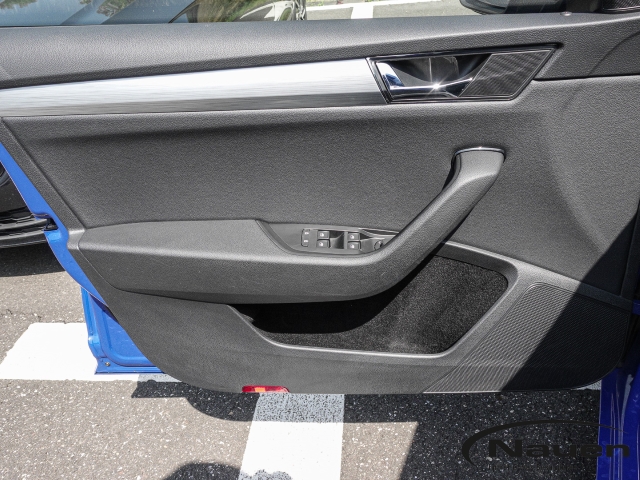 Superb Combi 1.5 TSI DSG Ambition Navi, ACC, LED