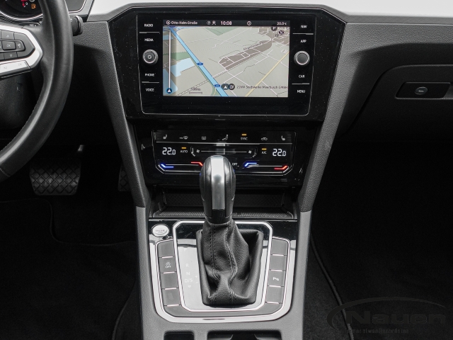 Passat Variant 1.5 TSI DSG Business Rückfahrkamera, ACC, LED