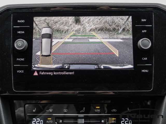 Passat Variant 1.5 TSI DSG Business Rückfahrkamera, ACC, LED