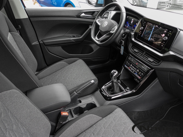T-Cross Life *ACC*NAVI*SHZ*APP-CONNECT*