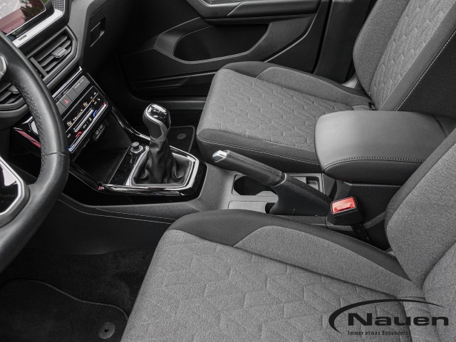 T-Cross Life *ACC*NAVI*SHZ*APP-CONNECT*