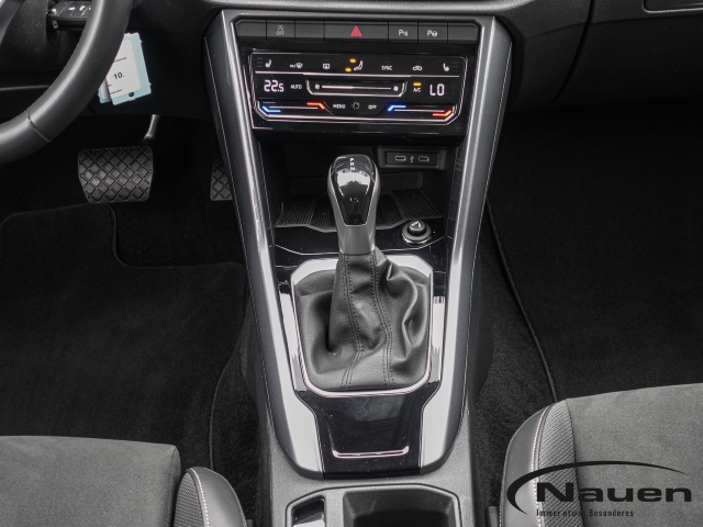 T-Roc 1.5 TSI DSG Style AHK Navi Digitales Cockpit LED ACC Apple CarPlay