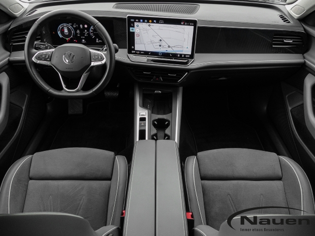 Passat Variant 2.0 TDI *AHK*KAMERA*SHZ+LHZ*LED