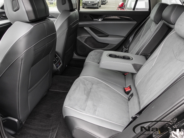 Passat Variant 2.0 TDI *AHK*KAMERA*SHZ+LHZ*LED