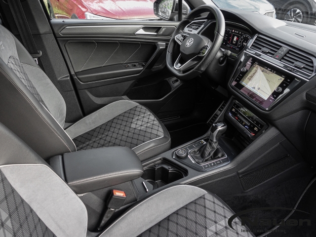 Tiguan Allspace 2.0 TDI R-Line 4Motion *7-Sitzer*AHK*PANO*MATRIX*HUD*