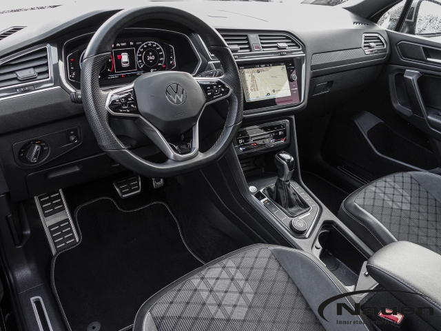 Tiguan Allspace 2.0 TDI R-Line 4Motion *7-Sitzer*AHK*PANO*MATRIX*HUD*
