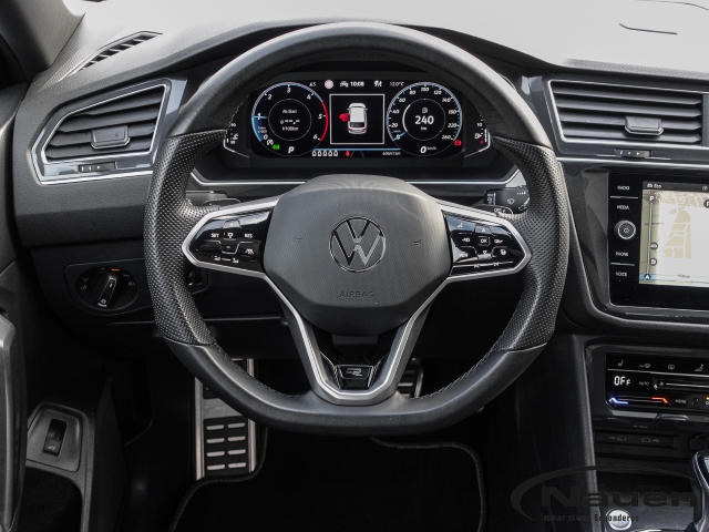 Tiguan Allspace 2.0 TDI R-Line 4Motion *7-Sitzer*AHK*PANO*MATRIX*HUD*