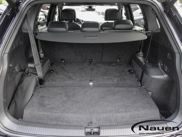 Tiguan Allspace 2.0 TDI R-Line 4Motion *7-Sitzer*AHK*PANO*MATRIX*HUD*
