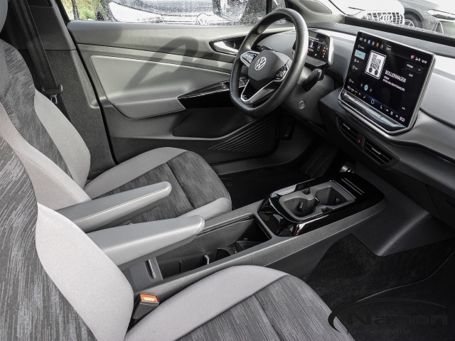 ID.4 Pure Performance *NAVI*KAMERA*SHZ+LHZ*LED*