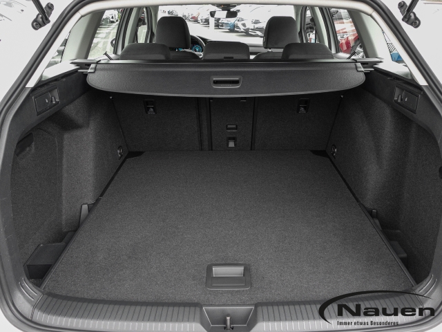 Golf Variant VIII 1.0 TSI Life *ACC*NAVI*PDC*LED*