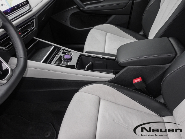 Tiguan 2.0 TDI Elegance DSG *AHK*NAVI*ACC*KAMERA*