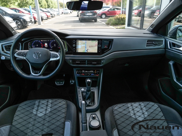 Polo 1.0 TSI R-Line *NAVI*PANO*KAMERA*BEATS*MATRIX*