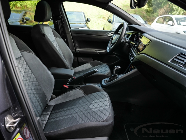 Polo 1.0 TSI R-Line *NAVI*PANO*KAMERA*BEATS*MATRIX*