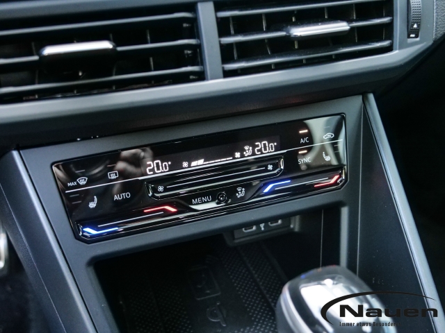 Polo 1.0 TSI R-Line *NAVI*PANO*KAMERA*BEATS*MATRIX*